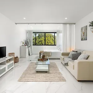 Couple's Nest Studio-5min Walk To Marina Apartamento